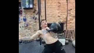 Виктор Блуд - сдул пыль с Гордеевской гири весом 80кг.