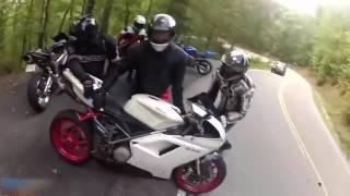 Мото падение глазами мотоциклиста - Больно смотреть Moto crash 2017