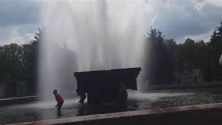 Горловский городской фонтан,площадь Победы.Горловка.01.05.2020 год.