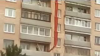 В Подмосковном  Пущино Георгиевской ленточкой "украсили" мусоропроводы домов в АБ.