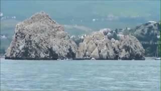 Крым. Морская прогулка на теплоходе вдоль побережья.