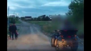 В Саяногорске прохожий спровоцировал девушек на неподчинение полиции