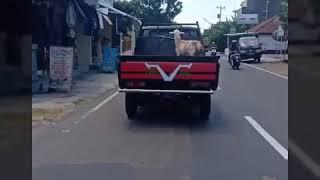 Kambing jatuh dari mobil.dan kronologinya