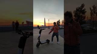 На съемках электросамоката что то пошло не так!