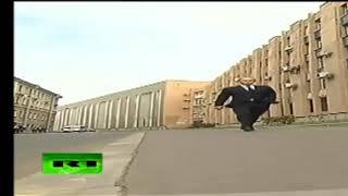 ШИРОКИЙ ПУТИН И ЕГО ДРУГ ДИМКА ИДУТ
