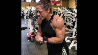 Иви Рейн классная тренировка по фитнесу. Evie Raine is a great fitness trainer.