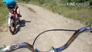 Покатушки на велосипедах по болоті до дамби#2
