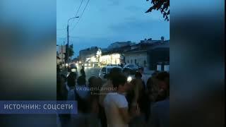 Соцсети: В центре Казани молодежь устроила массовую вечеринку