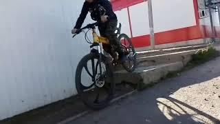 Покатушки на велосипеде.