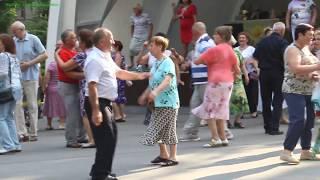 Первое слово дороже второго. Танцы в парке им. Горького. 2020.  Kharkiv. Харьков.