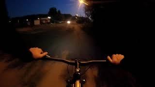 | Ночь на коне | Сплю на лавке в парке |