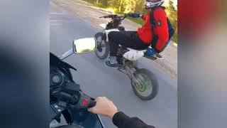 Kawasaki zzr400-2