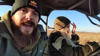 Выехали на природу! ОСТОРОЖНО, женщина за рулём багги на бездорожье.