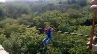 Экстрим/хожу по канатам/15 этажей высоты