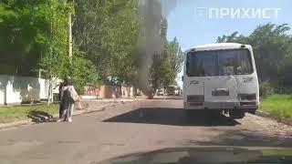 Сгорел скутер около четвертой поликлиники