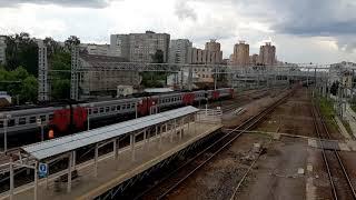 Транзит ЭД4М по станции Жеелезнодорожная.