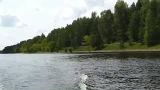На лодке по каналу имени Москвы.