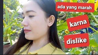 Aktivitas pagi ini membaca comentar rikuesan temen2